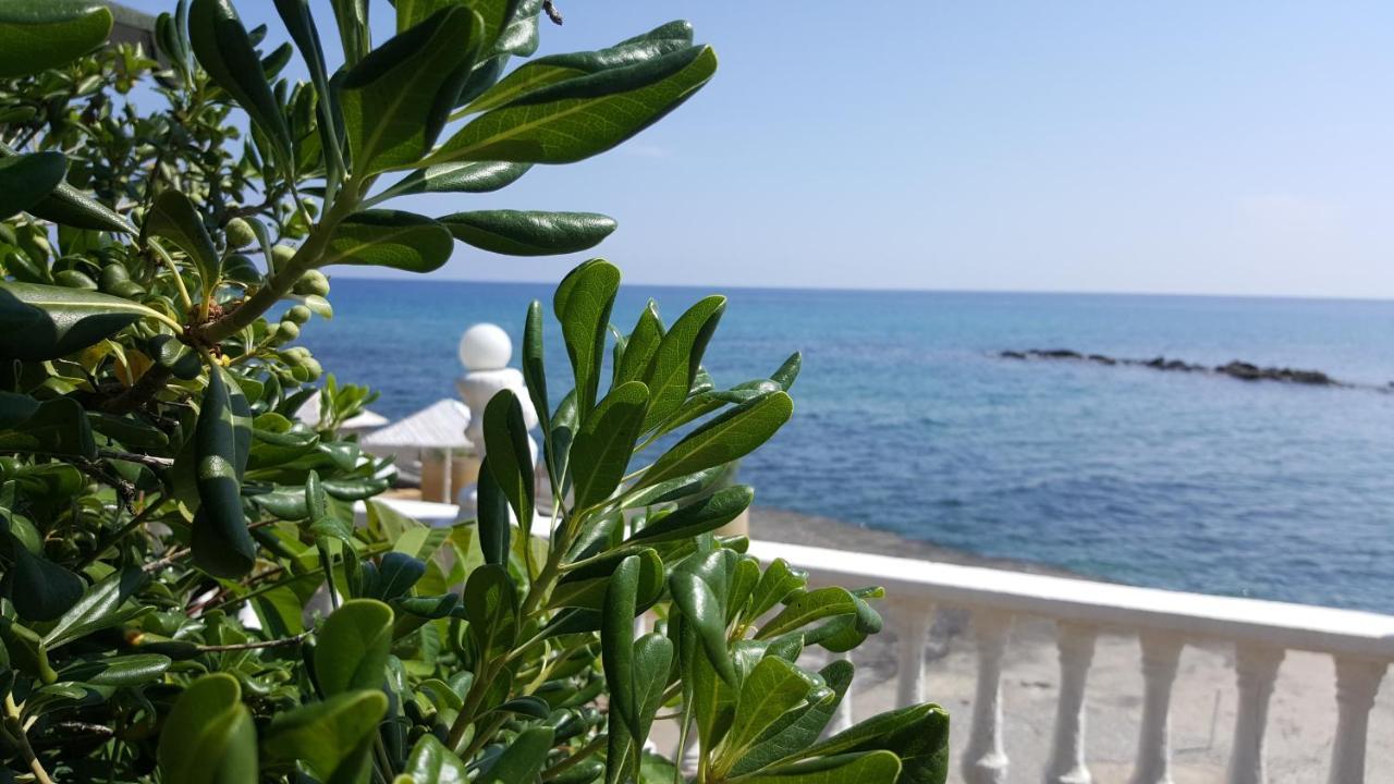 Topset Hotel Agios Georgios  Dış mekan fotoğraf