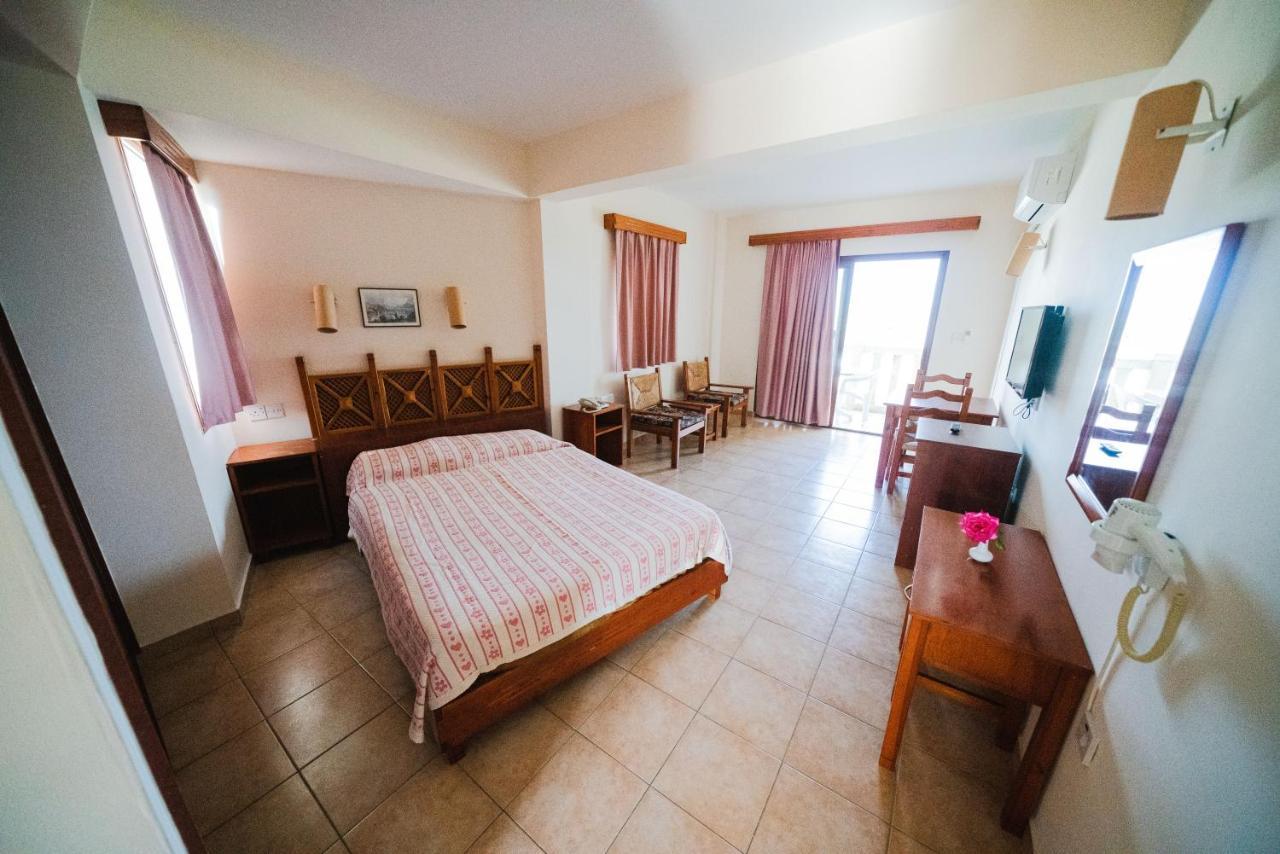 Topset Hotel Agios Georgios  Dış mekan fotoğraf