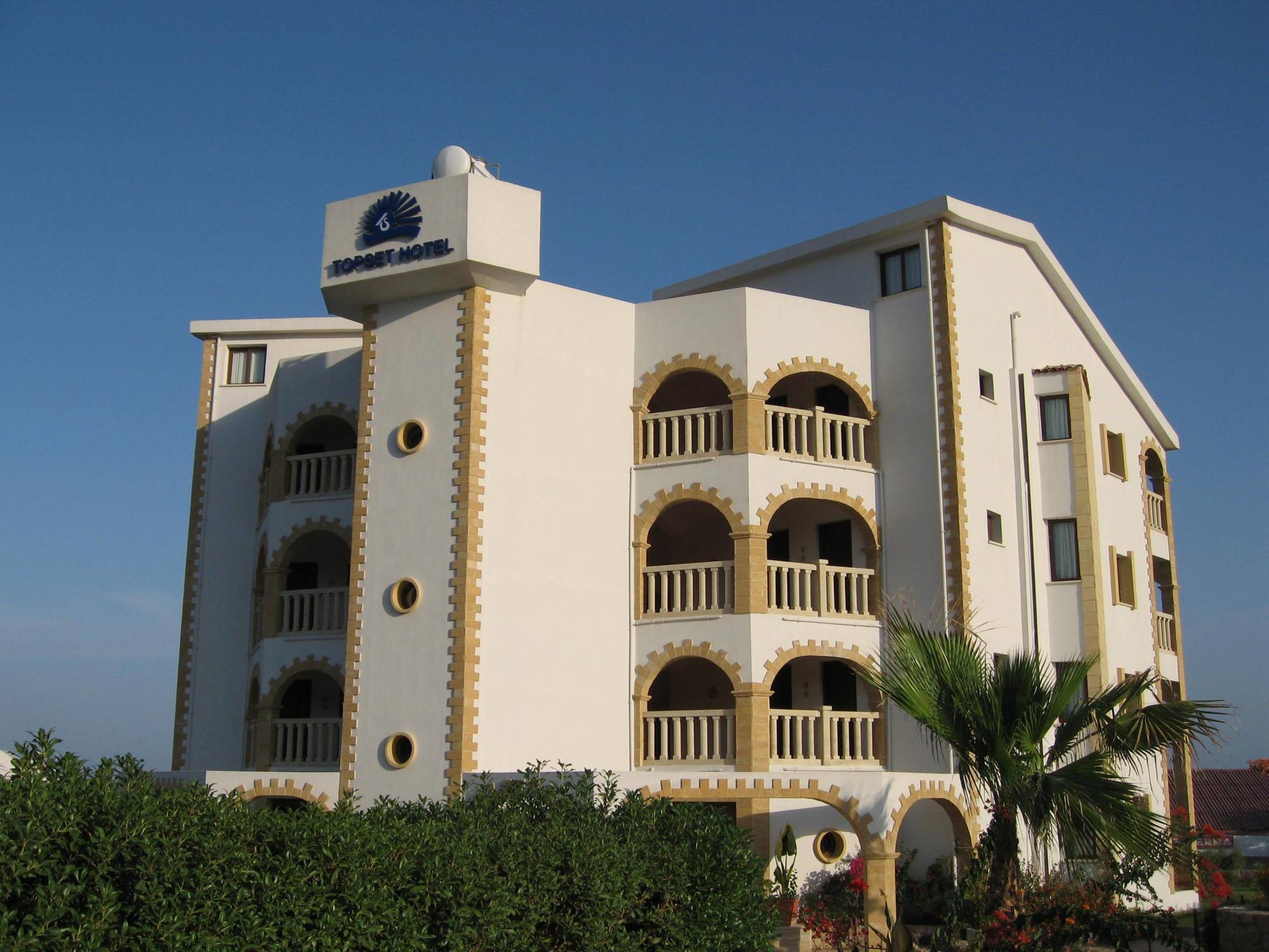 Topset Hotel Agios Georgios  Dış mekan fotoğraf